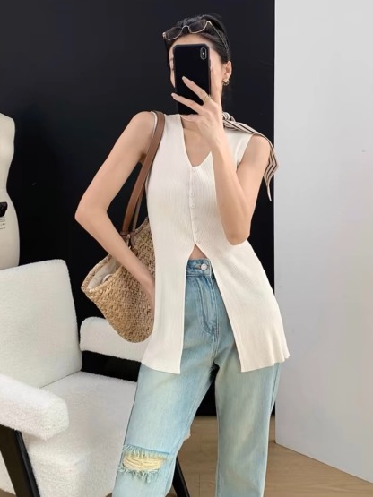 Trecya V-Neck Long Knit Top-The Black Bow-