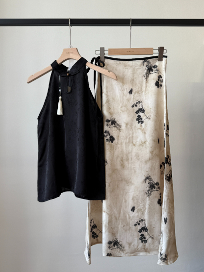 Ke Xin Halter Neck Oriental Top (TP110)