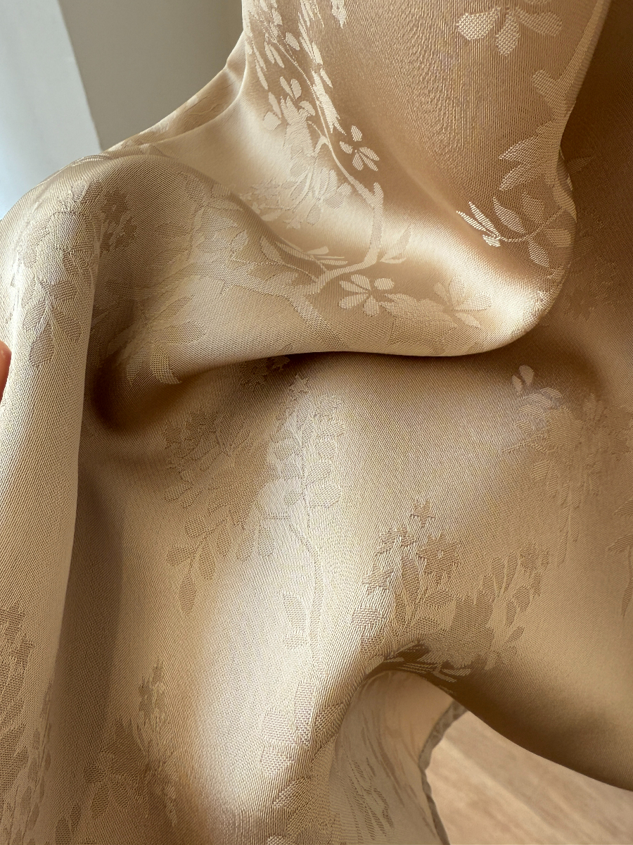 Ke Xin Halter Neck Oriental Top (TP110)