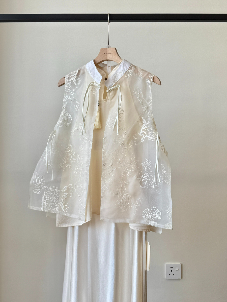 Hai Ren Oriental Embroidered Organza Vest Top (TP111)