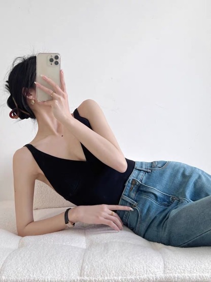 Tzivya Deep-V Knit Top-The Black Bow-