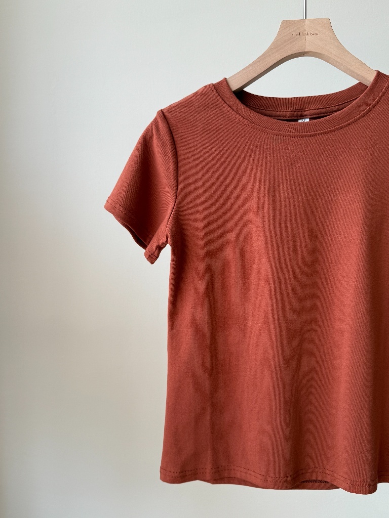 Aelyn Basic Tee
