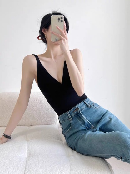 Tzivya Deep-V Knit Top-The Black Bow-