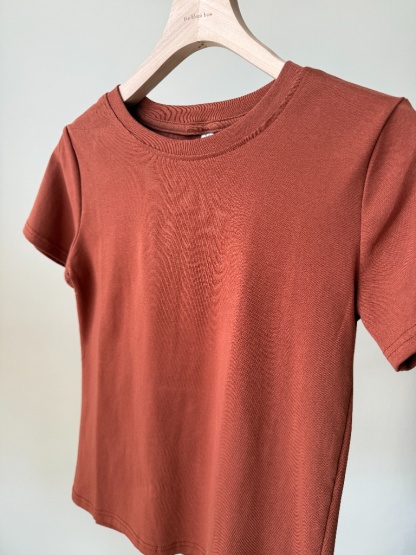 Aelyn Basic Tee