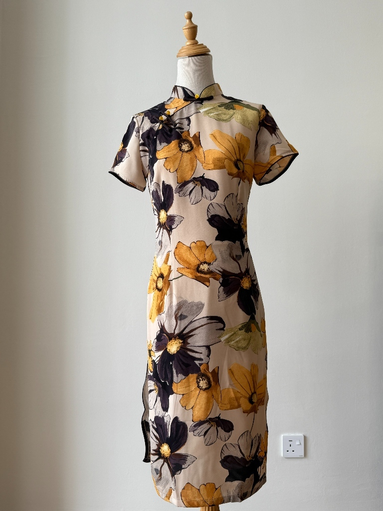 Xi Ping Floral Cheongsam