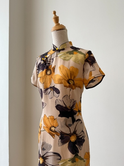 Xi Ping Floral Cheongsam
