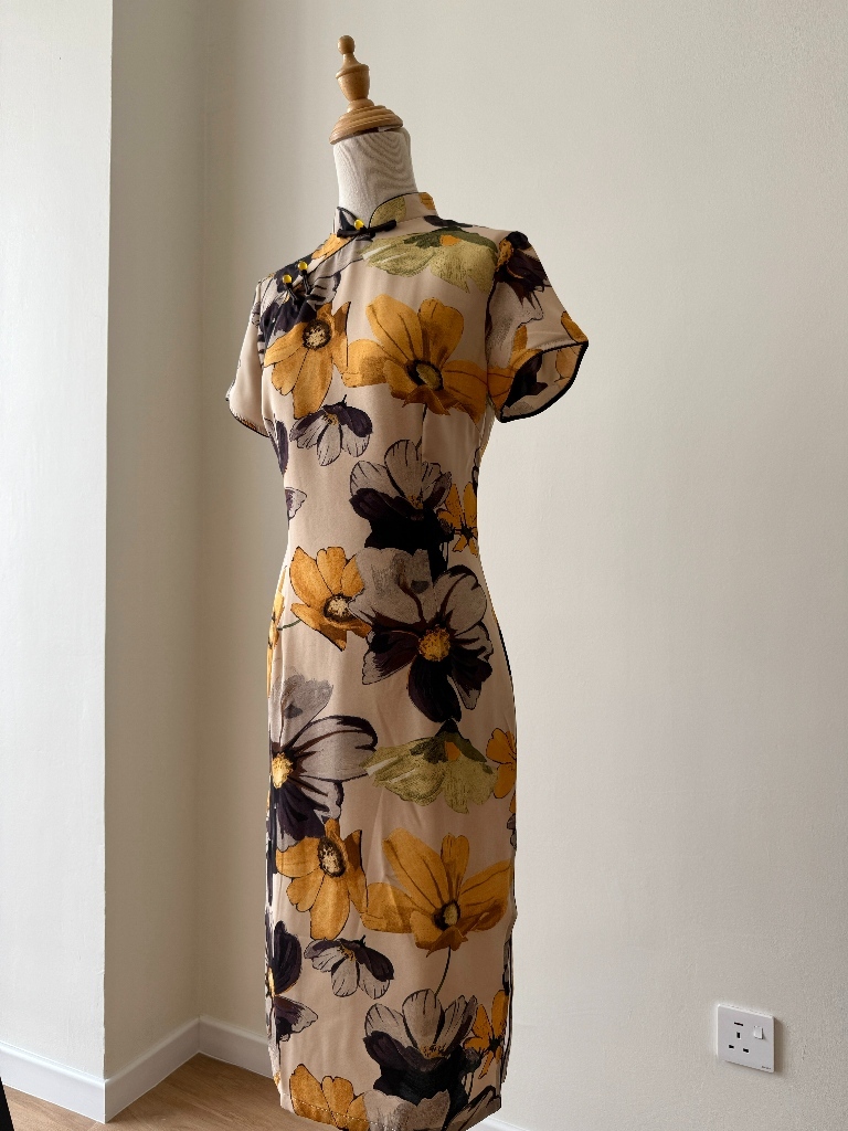Xi Ping Floral Cheongsam