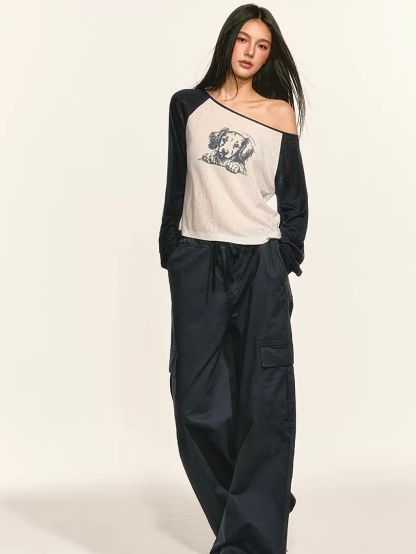 Gyu Puppy-Graphic Off-Shoulder Raglan Top 