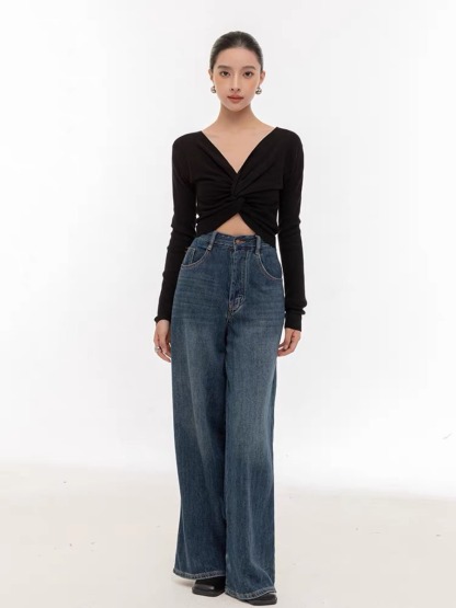 Tamanna Deep-V Front Knot Top-The Black Bow-