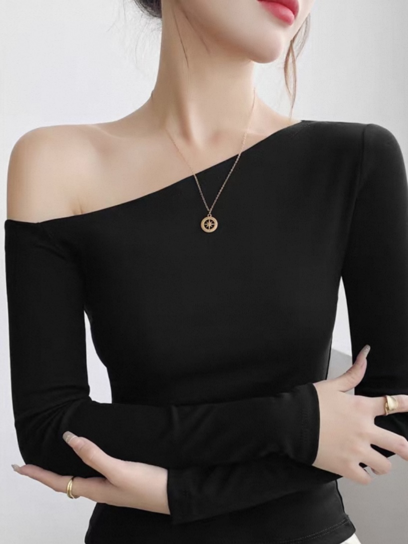 Della One Shoulder Top