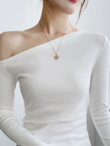 Della One Shoulder Top