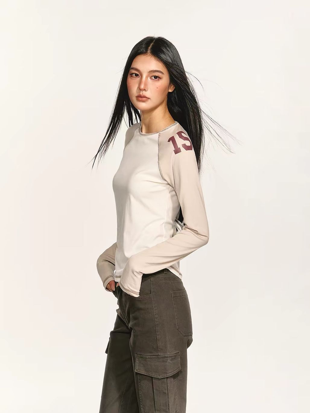 Gertur Two-Tone Raglan Top