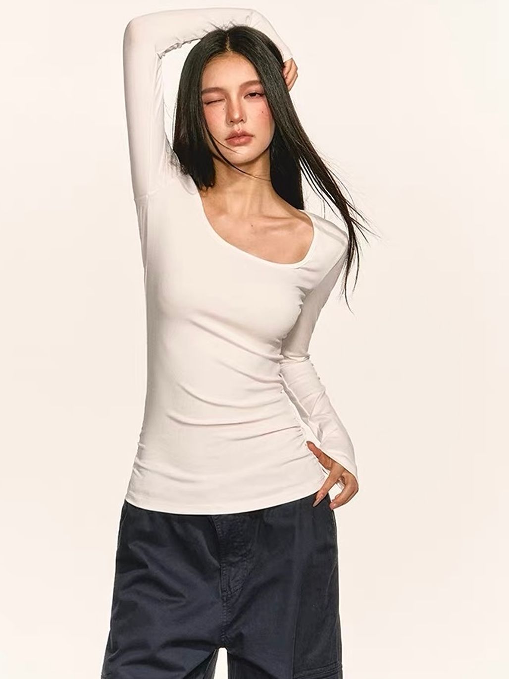 Gyada Lyocell Scoop-Neck Fitted Top