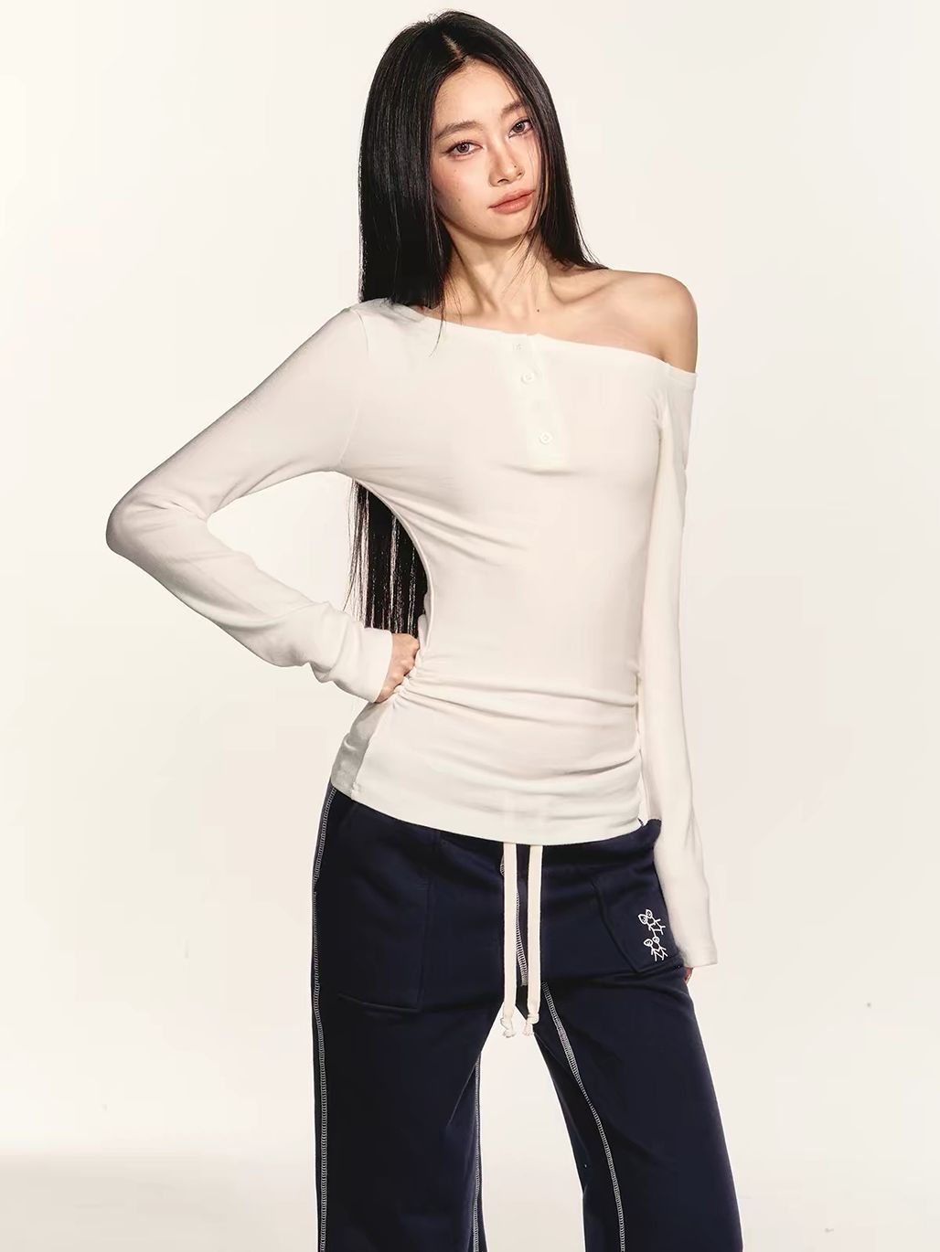 Gwinyth Off-Shoulder Henley Fitted Top