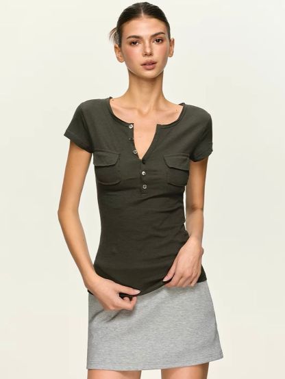 Gittan Utility-Pocket Henley Fitted Tee