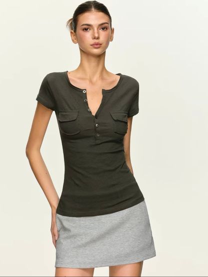 Gittan Utility-Pocket Henley Fitted Tee