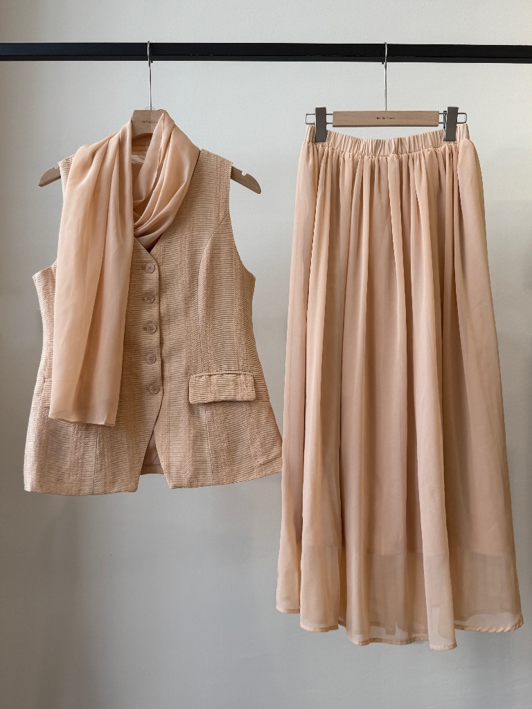Arabelle Textured Verst & Chiffon Skirt Set