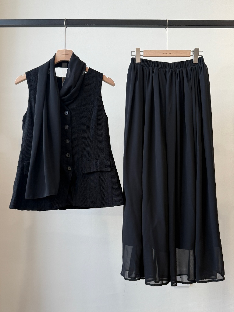 Arabelle Textured Verst & Chiffon Skirt Set