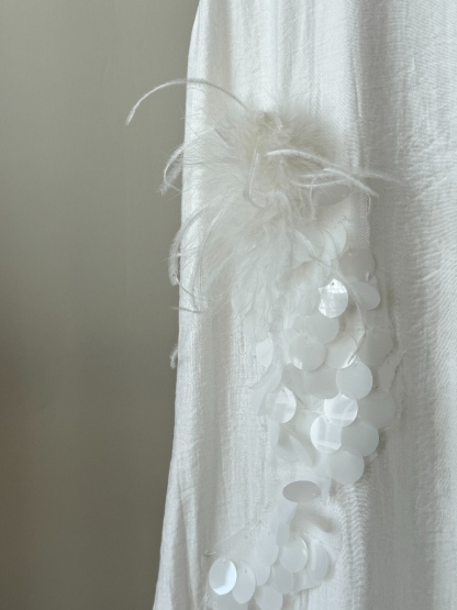 Li Bai Straight Cut Sleeveless Cheongsam