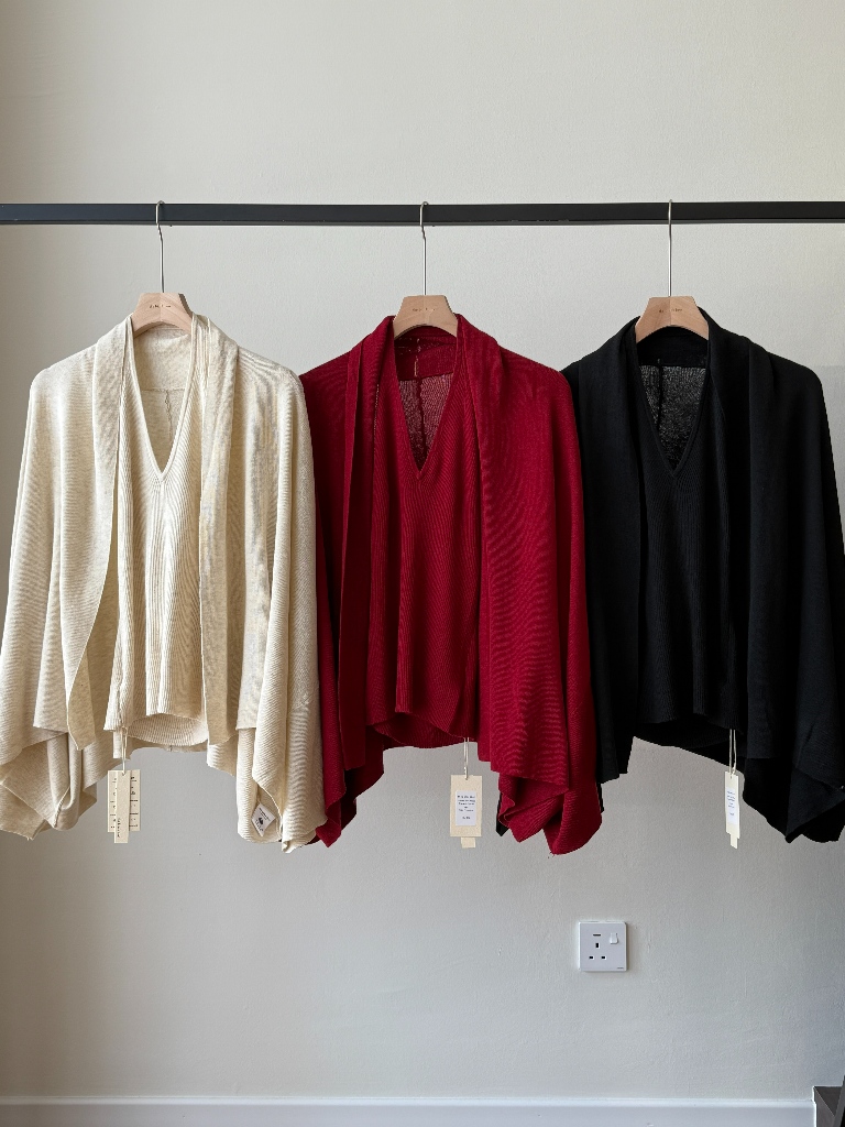 Laselle Two Pieces Halter Neck Button Knit Top with Shawl 