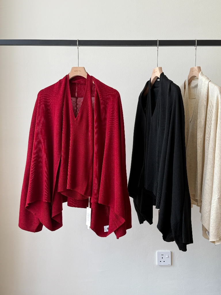 Laselle Two Pieces Halter Neck Button Knit Top with Shawl 