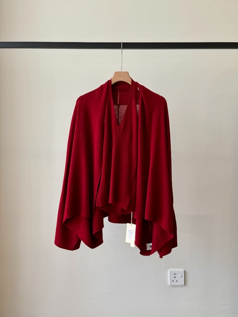 Laselle Two Pieces Halter Neck Button Knit Top with Shawl 