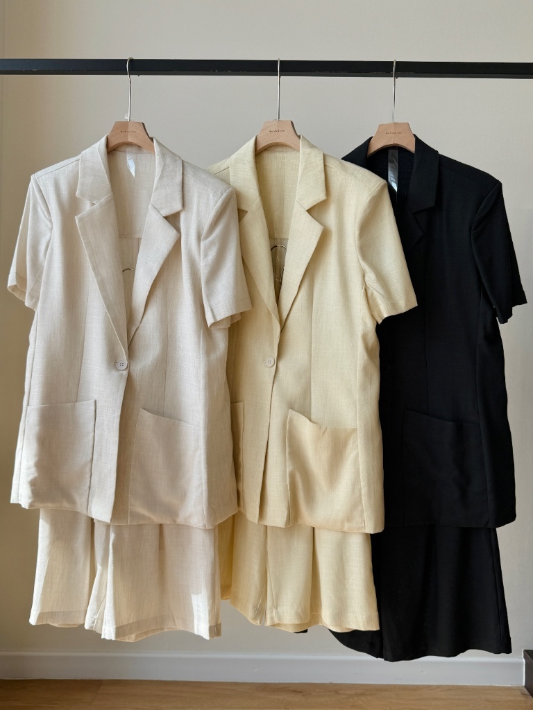 Alma Soft Structured vest Jacket & Bermuda Set