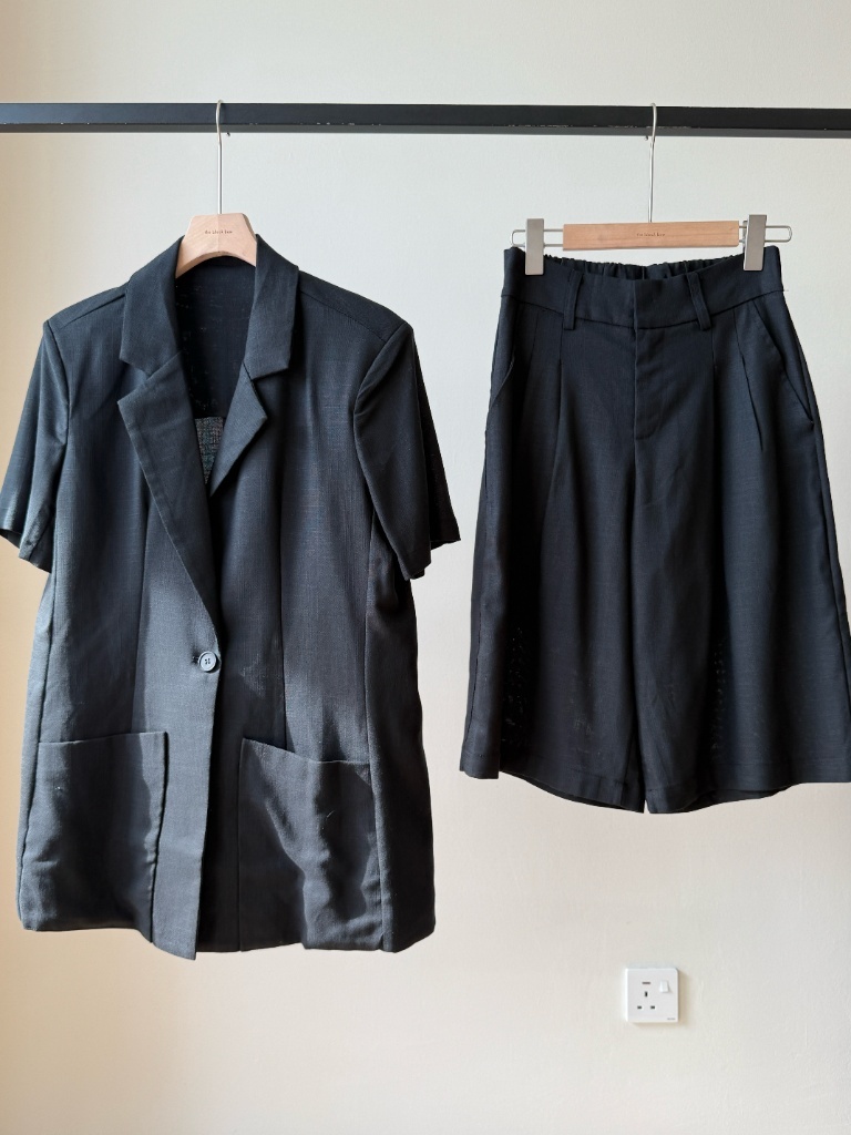 Alma Soft Structured vest Jacket & Bermuda Set