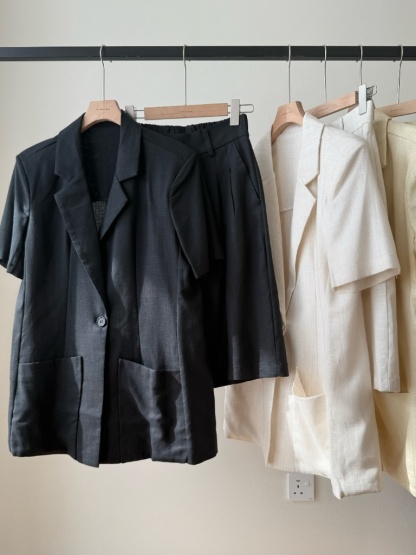 Alma Soft Structured vest Jacket & Bermuda Set
