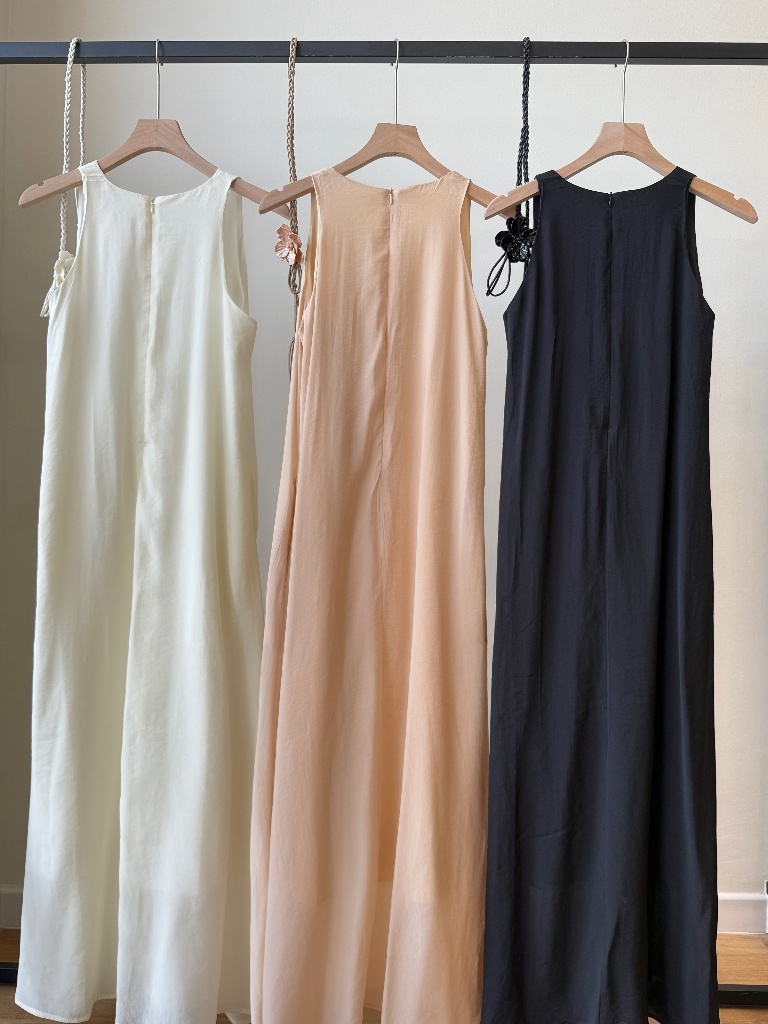 Amelia V Collar Maxi Dress with Belt Tie