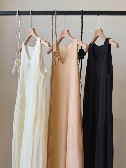 Amelia V Collar Maxi Dress with Belt Tie