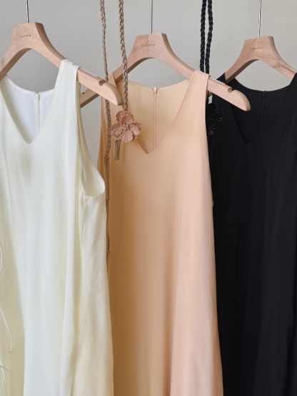 Amelia V Collar Maxi Dress with Belt Tie