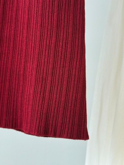 Li Yi Halter Neck Oriental Knit Top