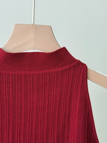 Li Yi Halter Neck Oriental Knit Top