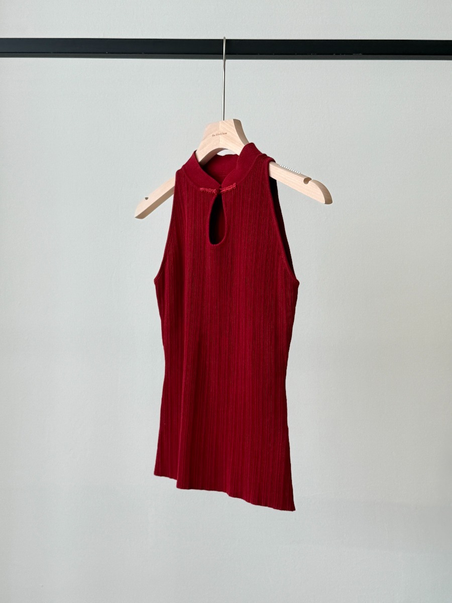 Li Yi Halter Neck Oriental Knit Top