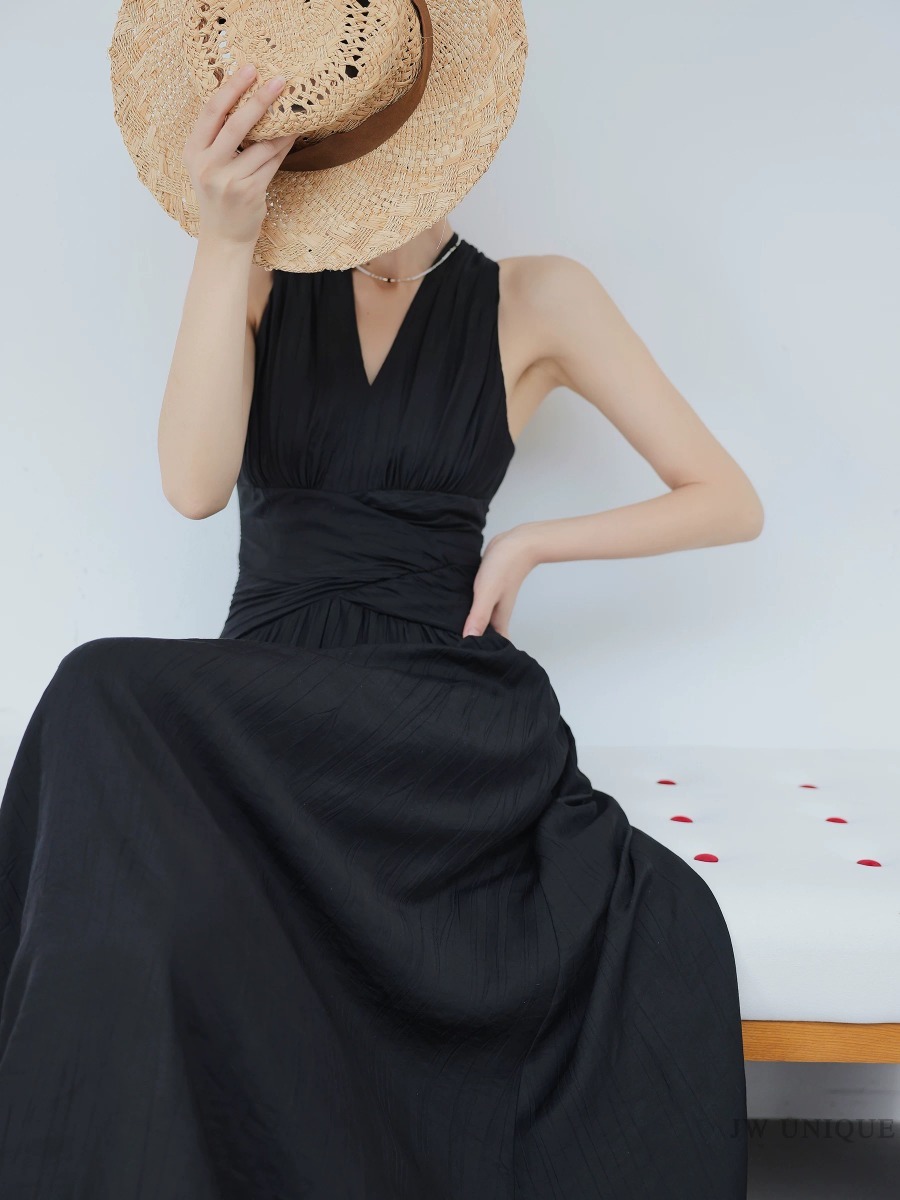 Maralyn Halter Neck Graceful Embroided Dress