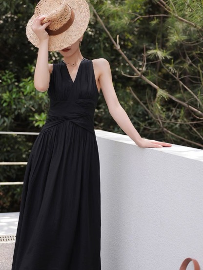 Maralyn Halter Neck Graceful Embroided Dress