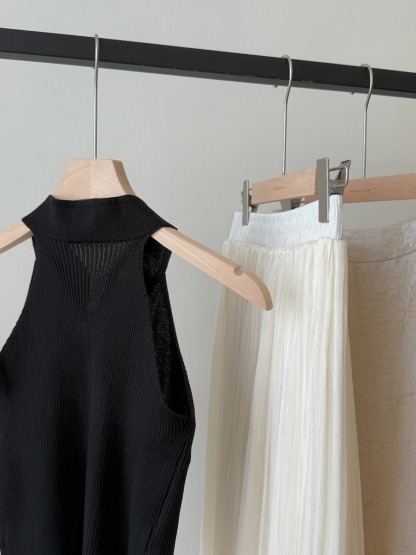 Li Hua Halter Neck Oriental Mesh Top