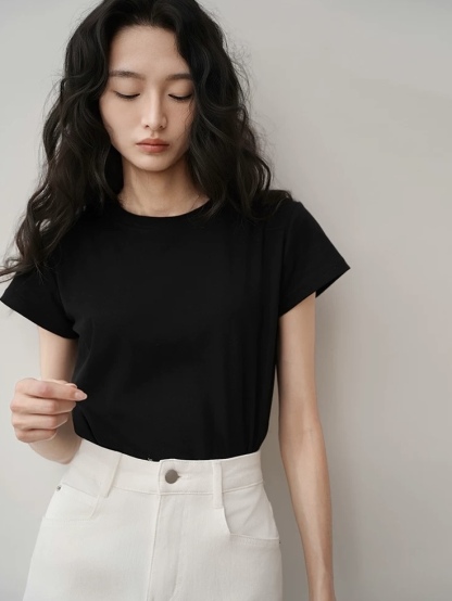 Vern Basic Tee