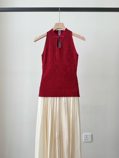 Li Yi Halter Neck Oriental Knit Top