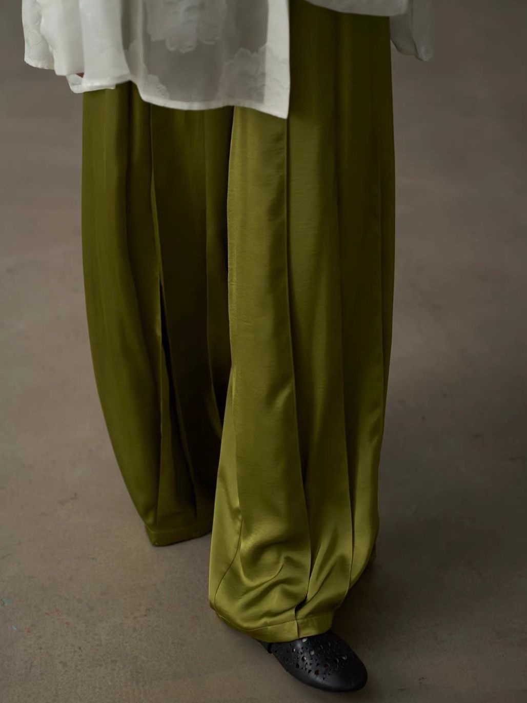 Yan Au Pleated Satin Wide-Leg Pants