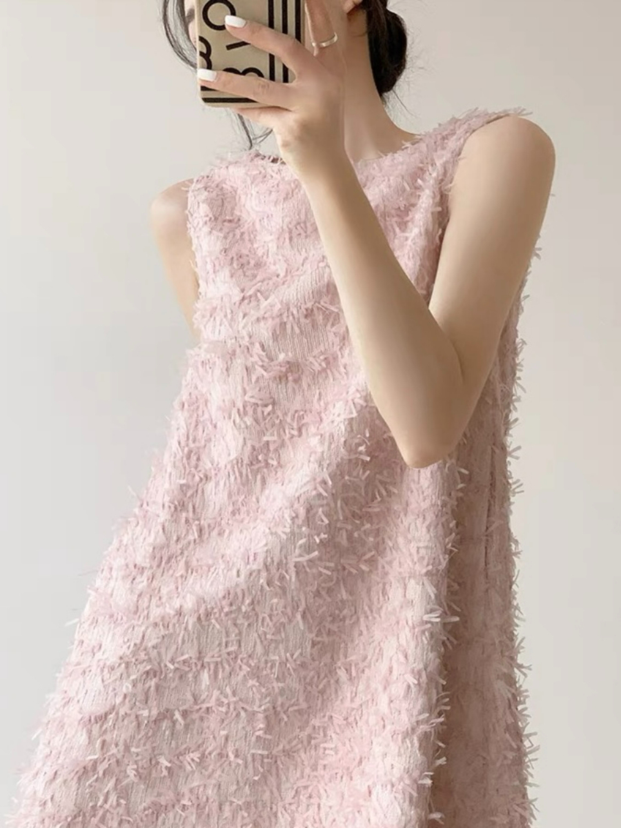 Cadyn Shift Dress-The Black Bow-