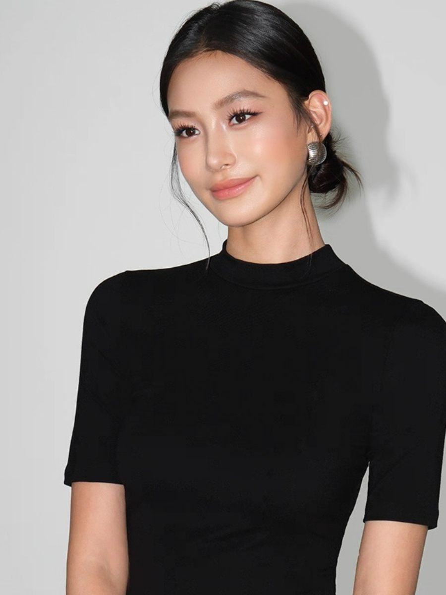 Floss High Neck Mid Sleeve Knit Top