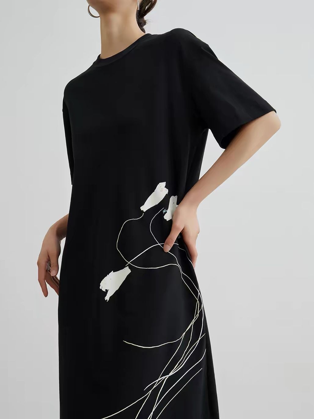 Jian An Floral-Embroidered T-Shirt Dress