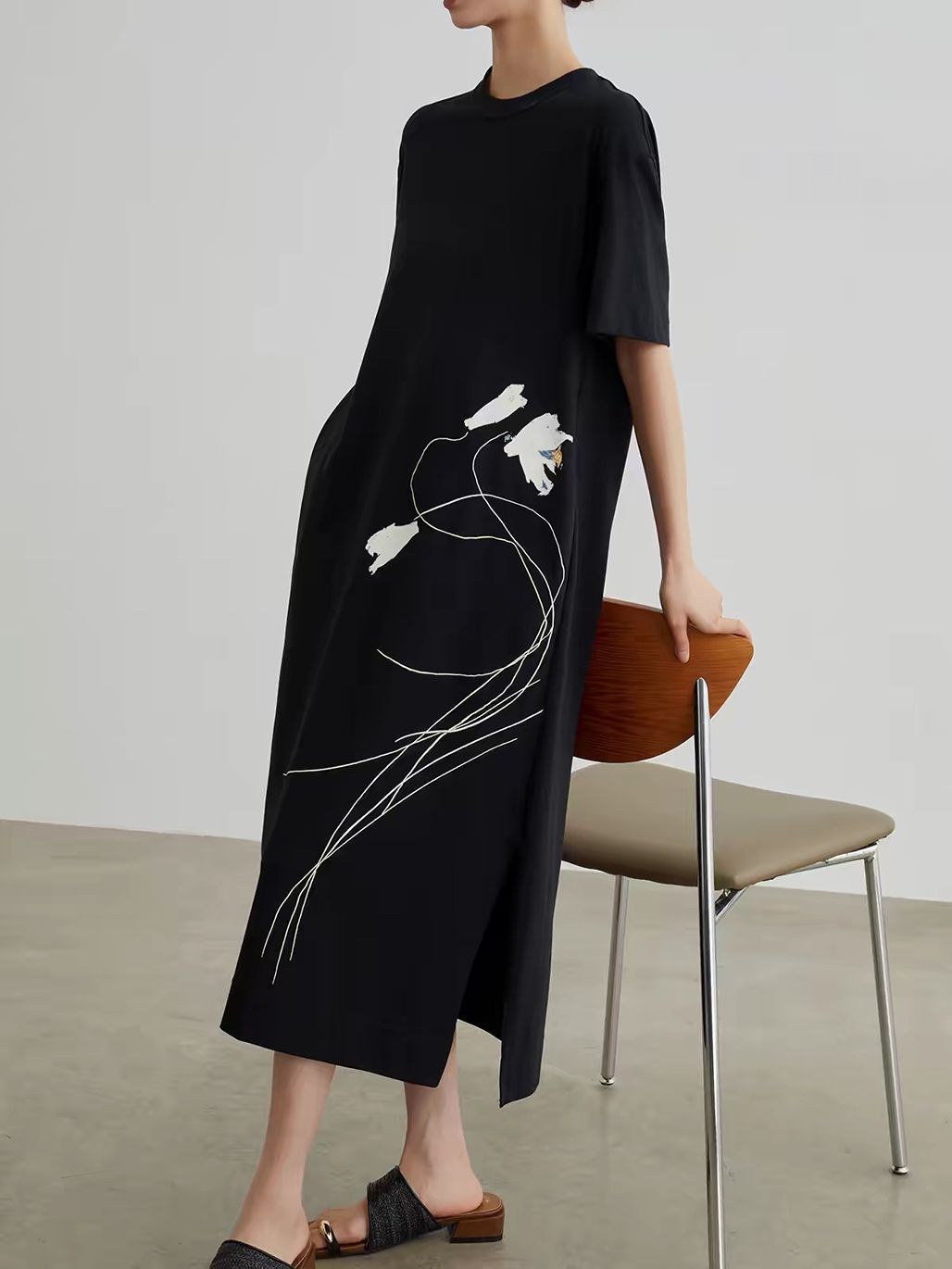 Jian An Floral-Embroidered T-Shirt Dress