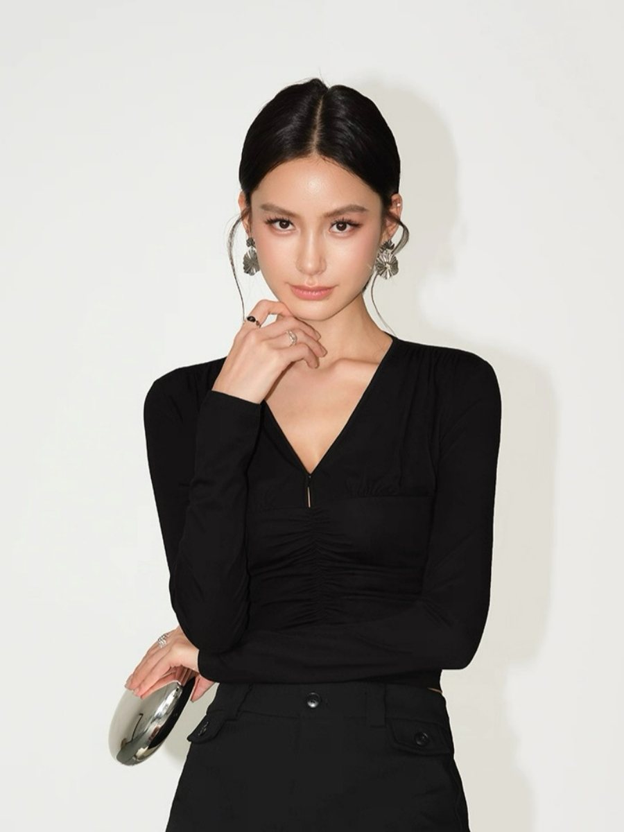 Fia V-Neckline Cropped Knit Top