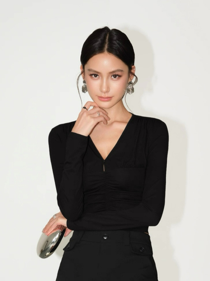 Fia V-Neckline Cropped Knit Top