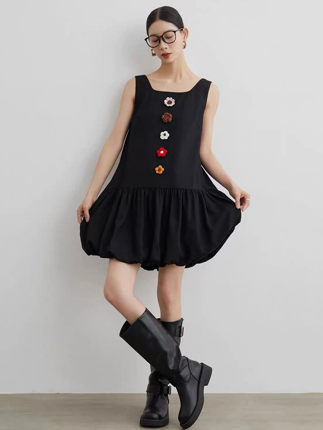 Jian Che Crochet Floral-Appliqué Bubble-Hem Mini Dress