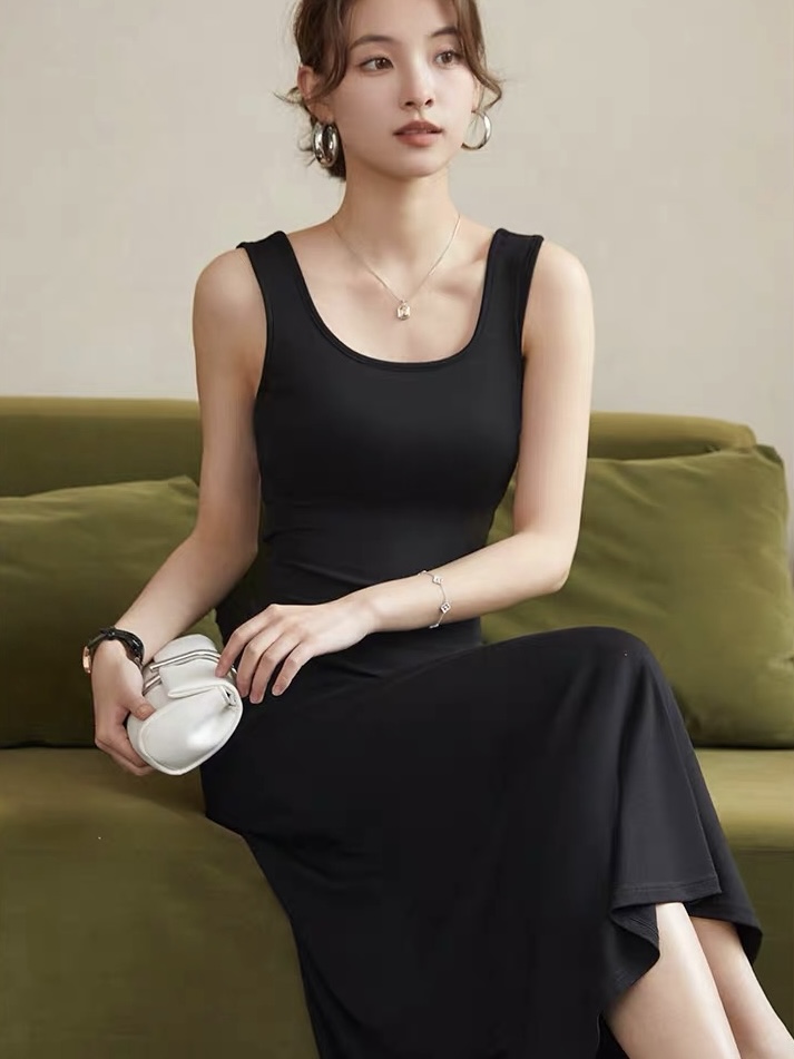 Beatriz Bare Back Padded Dress