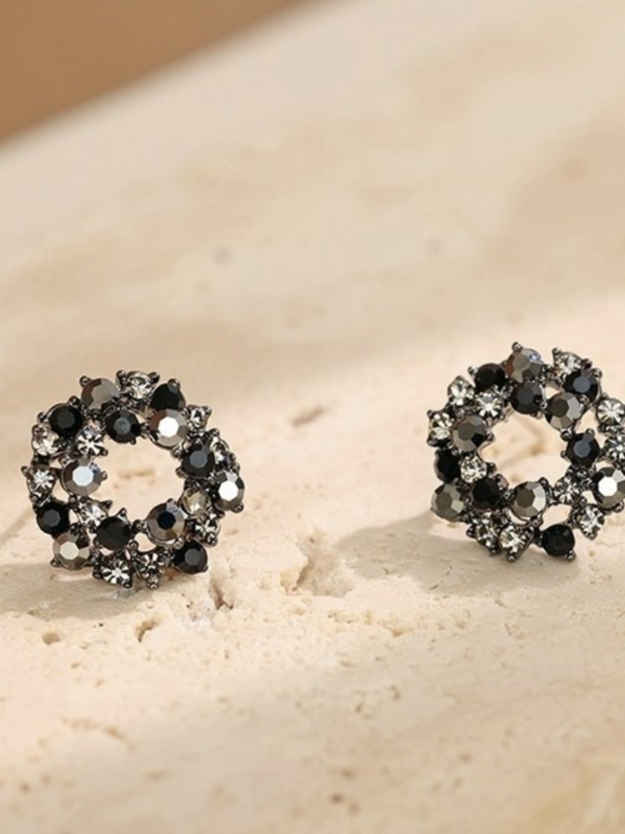 Ari Rhinestone Ear Studs (Discounted-Free size)-The Black Bow-